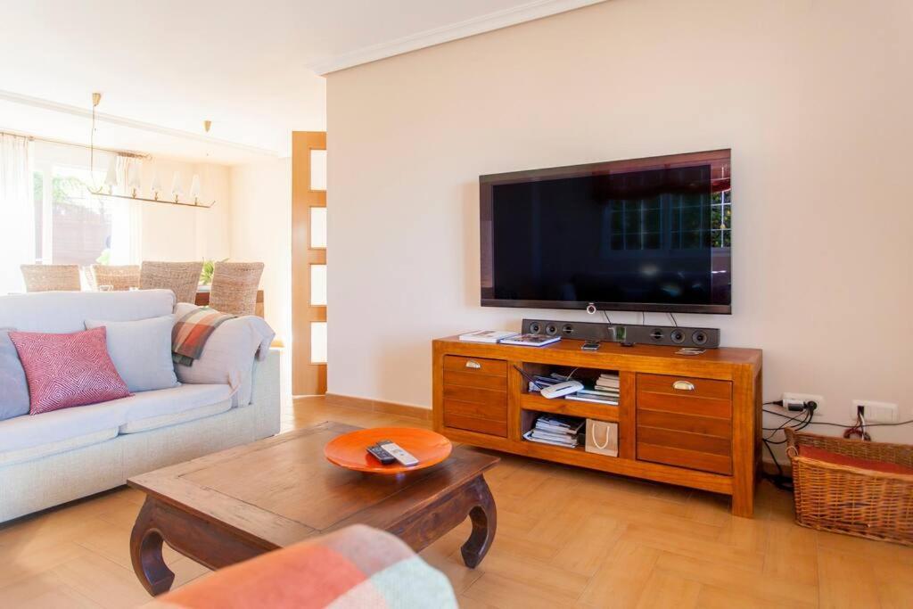 Dom wakacyjny Casa En Valencia, Cerca De Golf, Playas, Moto Gp *